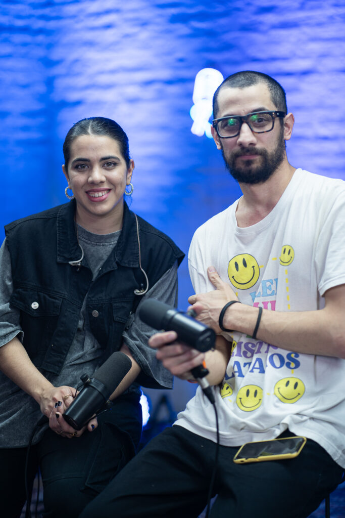 Nair García y Nico de Plátanos después de "Estrecho" en PANZA en Vivo Nair García y Nico de Plátanos, después de interpretar "Estrecho" en PANZA en Vivo.